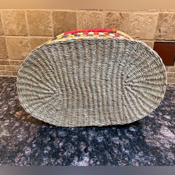 Handwoven Ghana Bolga Market Basket with Leather Wrapped Handles - Picture 4 of 8